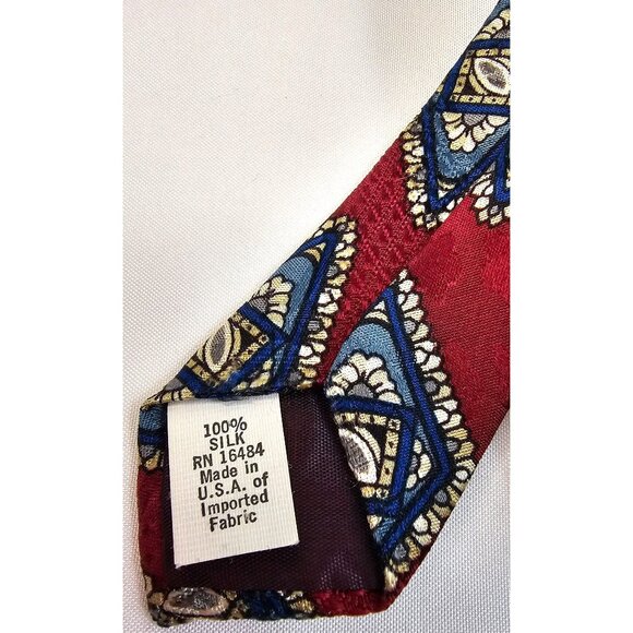 Vintage Bristol Bay Red & Blue Silk Tie With Geometric Floral Pattern - Picture 3 of 6